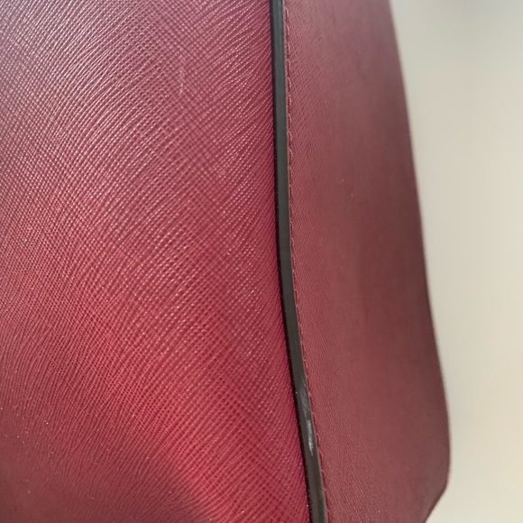 Michael Kors Burgundy Tote Bag with purse insert - Picture 9 of 9